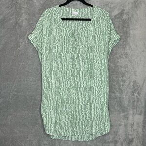 Avenue 26 28 3X Shirt Top Green White Polka Dot Short Sleeve‎ Henley Scoop Neck